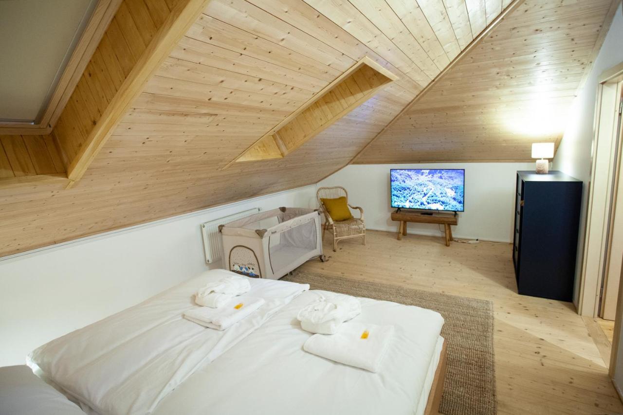 Apartmany Mind Adventure Lsteni ภายนอก รูปภาพ